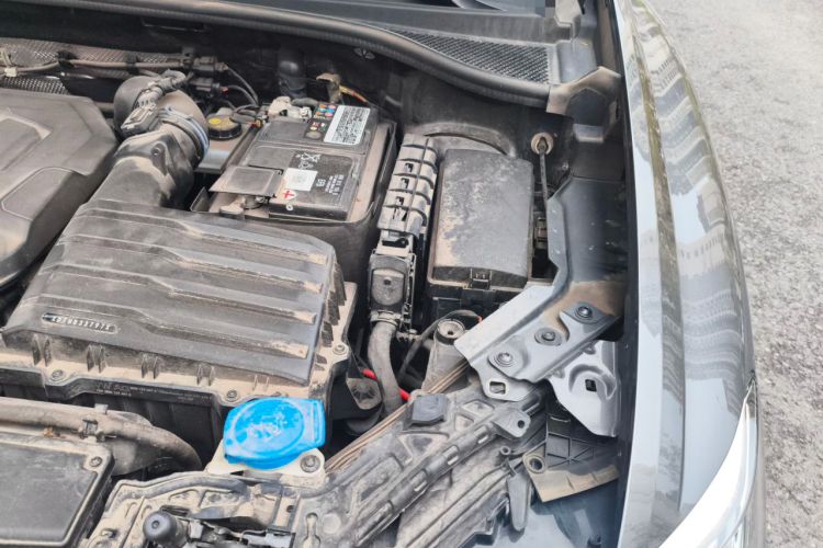 Used Audi Q3 2023 Updated 40 TFSI Fashionable and Dynamic Version Engine Bay Left