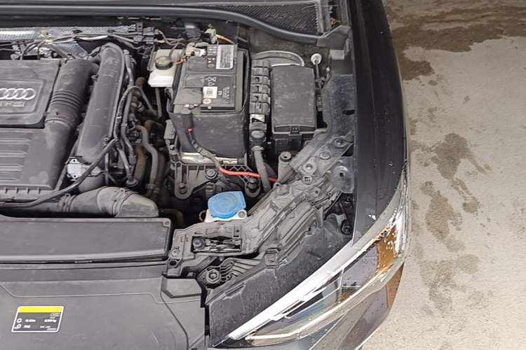 Used Audi Q3 2023 35 TFSI Fashion Dynamic Model (1.4T) Engine Bay Left