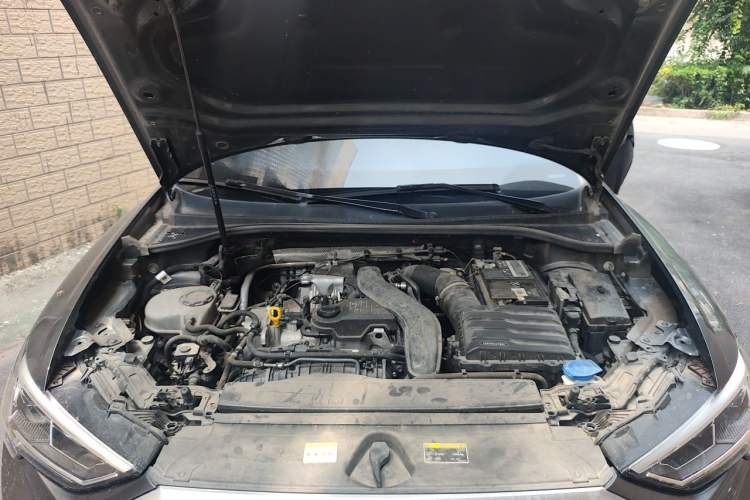 Used Audi Q3 2023 35 TFSI Fashion Dynamic Model (1.5T) Engine Bay