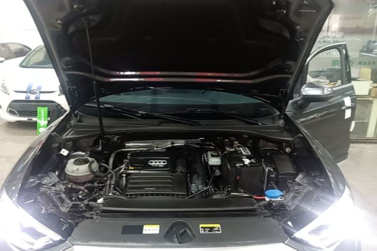 Used Audi Q3 2023 35 TFSI Fashion Dynamic Model (1.4T) Engine Bay