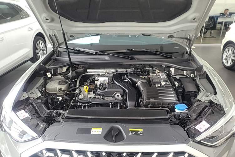 Used Audi Q3 2023 35 TFSI Fashion Dynamic Model (1.5T) Engine Bay