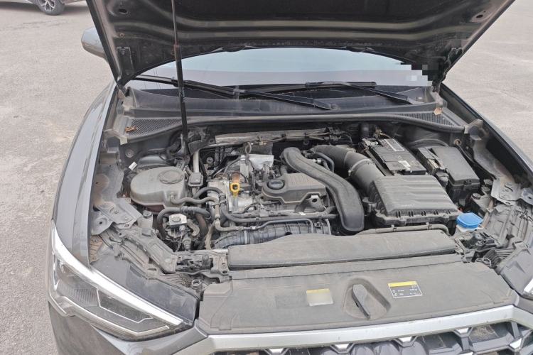 Used Audi Q3 2023 35 TFSI Fashion Dynamic Model (1.5T) Engine Bay Right
