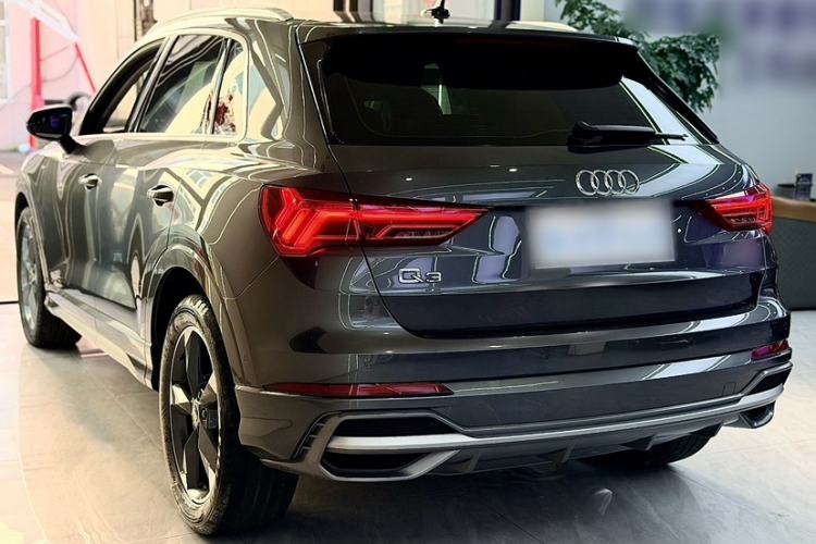 Used Audi Q3 2023 35 TFSI Fashion Dynamic Model (1.4T) Exterior 3