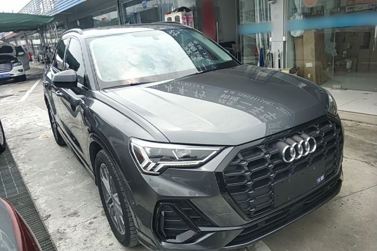 Used Audi Q3 2023 35 TFSI Fashion Dynamic Model (1.4T) Front Right 45 Deg