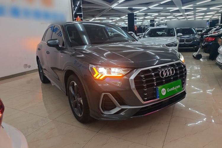Used Audi Q3 2023 35 TFSI Progressive Dynamic Edition (1.4T) Front Right 45 Deg