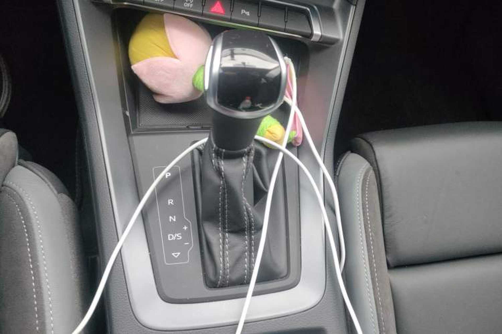 Used Audi Q3 2023 40 TFSI Fashion Dynamic Model Gear Lever