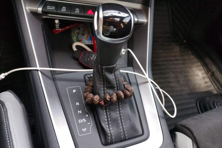 Used Audi Q3 2023 45 TFSI quattro Snow Sports Edition Gear Lever