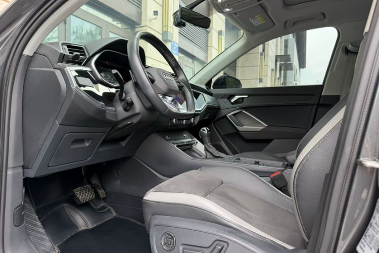 Used Audi Q3 2023 35 TFSI Fashion Dynamic Model (1.4T) Interior 2