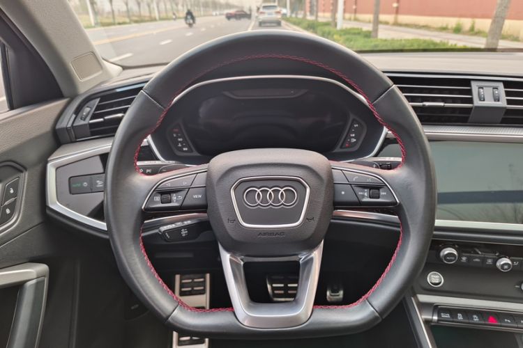 Used Audi Q3 2023 40 TFSI RS Edition Performance Model Interior 2