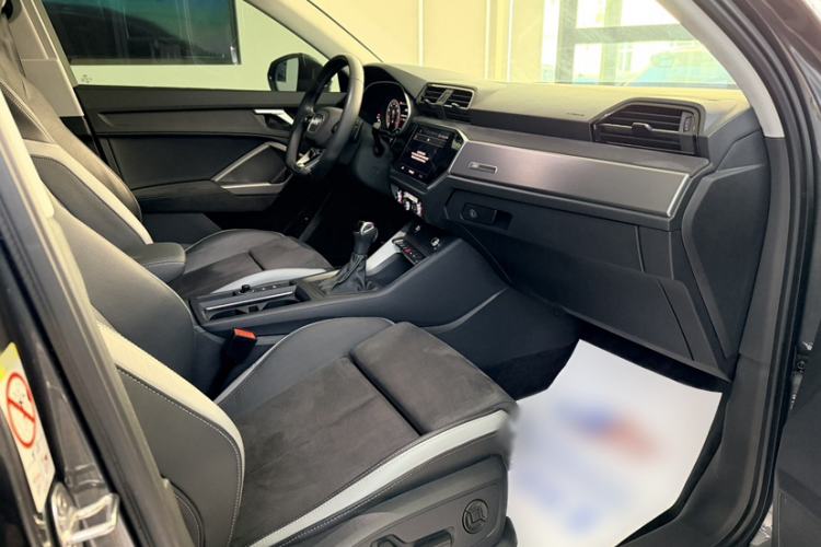 Used Audi Q3 2023 35 TFSI Fashion Dynamic Model (1.4T) Interior 4