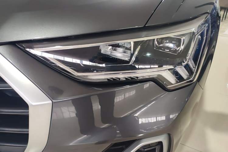 Used Audi Q3 2023 35 TFSI Fashion Dynamic Model (1.5T) Left Front Headlight