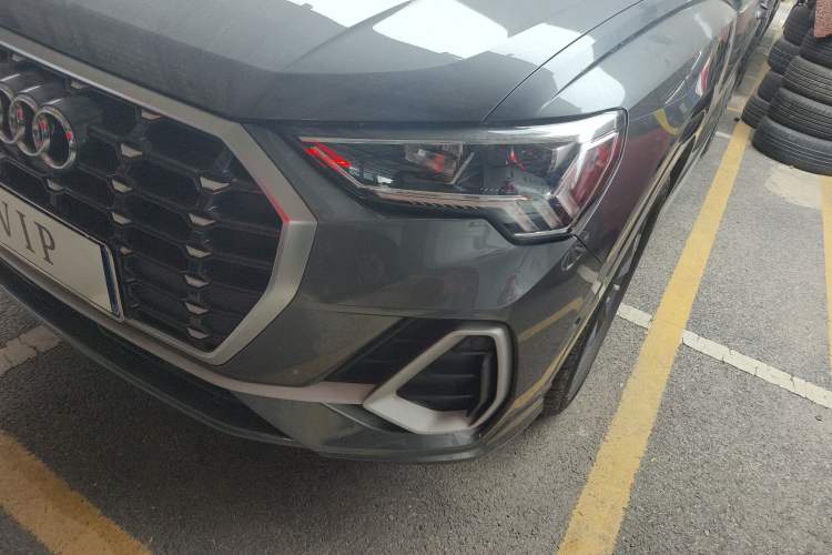 Used Audi Q3 2023 35 TFSI Fashion Dynamic Model (1.4T) Left Front Headlight