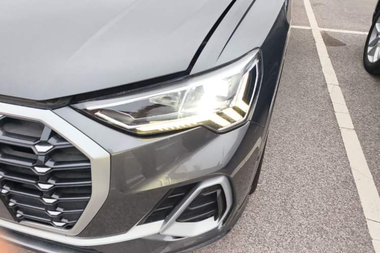 Used Audi Q3 2023 35 TFSI Fashion Dynamic Model (1.4T) Left Front Headlight