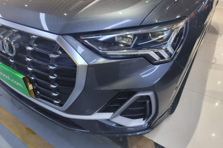 Used Audi Q3 2023 35 TFSI Fashion Dynamic Model (1.5T) Left Front Headlight