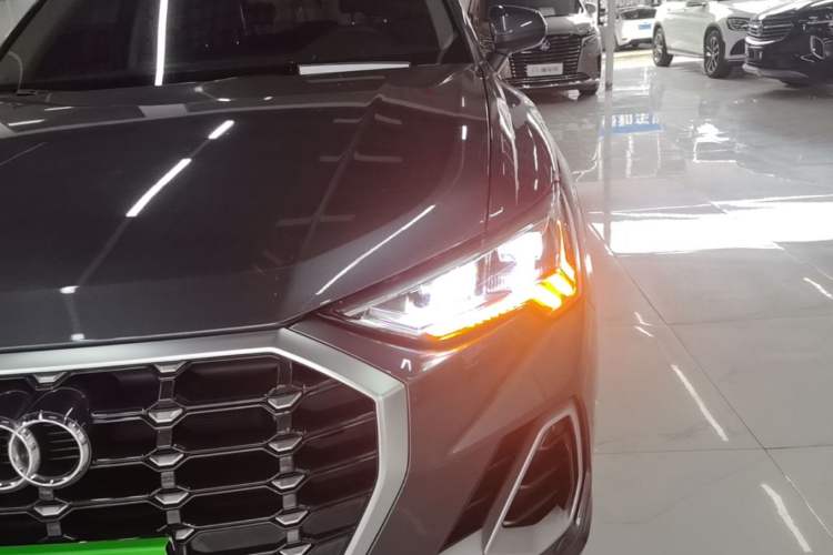 Used Audi Q3 2023 35 TFSI Fashion Dynamic Model (1.5T) Left Front Headlight