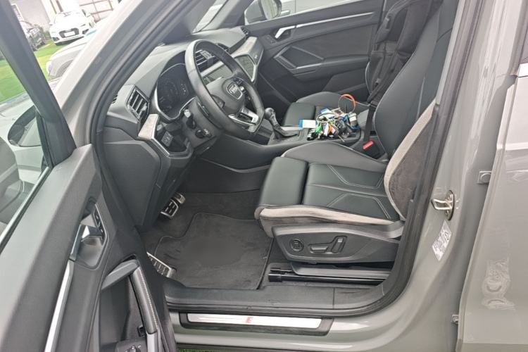 Used Audi Q3 2023 35 TFSI Fashion Dynamic Model (1.5T) Left Front Seat