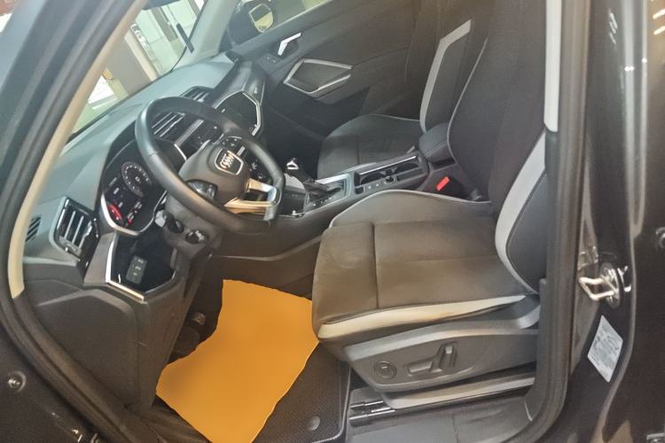 Used Audi Q3 2023 35 TFSI Fashion Dynamic Model (1.5T) Left Front Seat