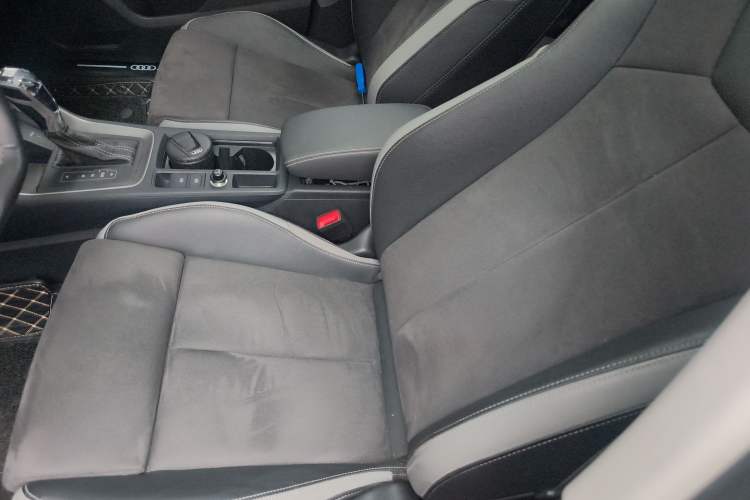 Used Audi Q3 2023 35 TFSI Fashion Dynamic Model (1.4T) Left Front Seat