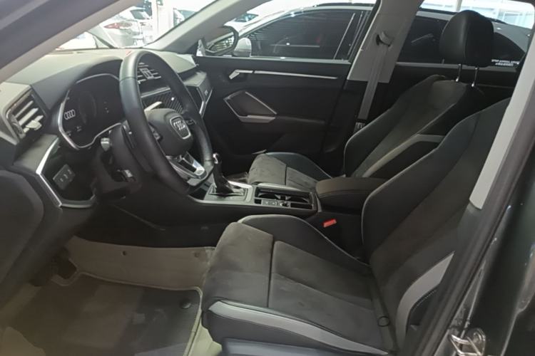 Used Audi Q3 2023 35 TFSI Fashion Dynamic Model (1.5T) Left Front Seat