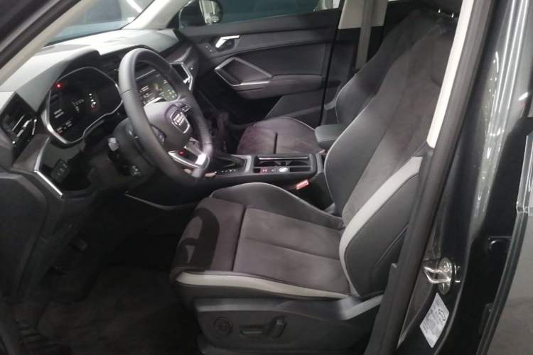 Used Audi Q3 2023 35 TFSI Fashion Dynamic Model (1.4T) Left Front Seat
