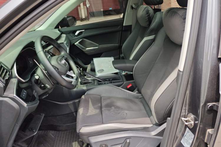 Used Audi Q3 2023 35 TFSI Fashion Dynamic Model (1.4T) Left Front Seat