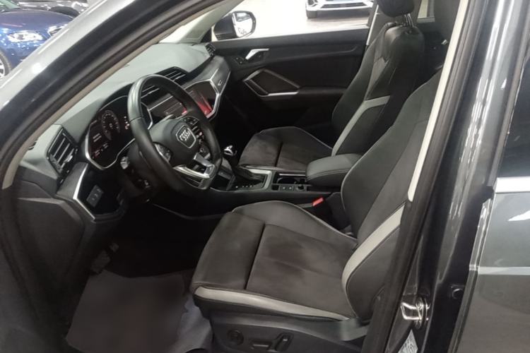 Used Audi Q3 2023 35 TFSI Fashion Dynamic Model (1.4T) Left Front Seat