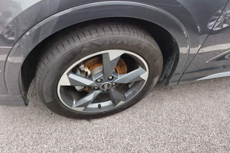 Used Audi Q3 2023 35 TFSI Fashion Dynamic Model (1.4T) Left Front Wheel Hub