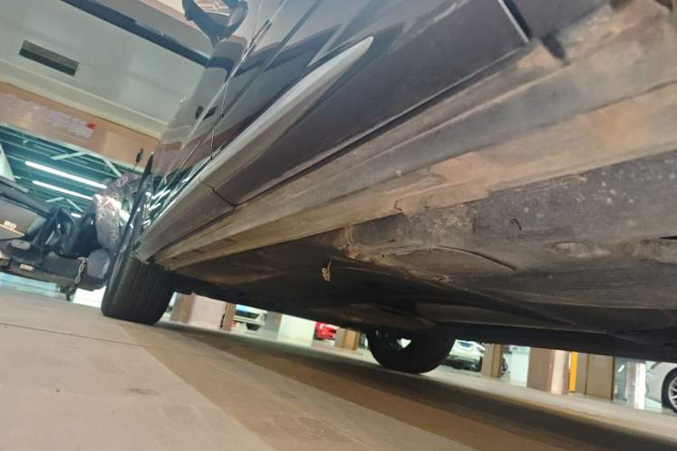 Used Audi Q3 2023 35 TFSI Fashion Dynamic Model (1.5T) Left Side Sill
