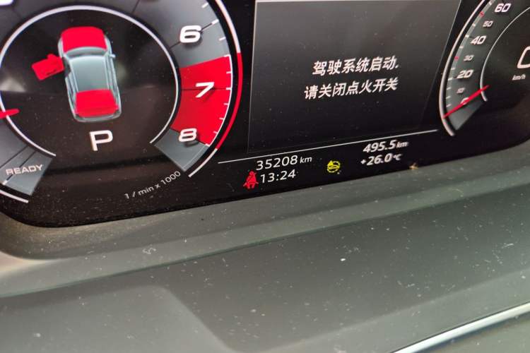 Used Audi Q3 2023 35 TFSI Fashion Dynamic Model (1.4T) Odometer Close Up