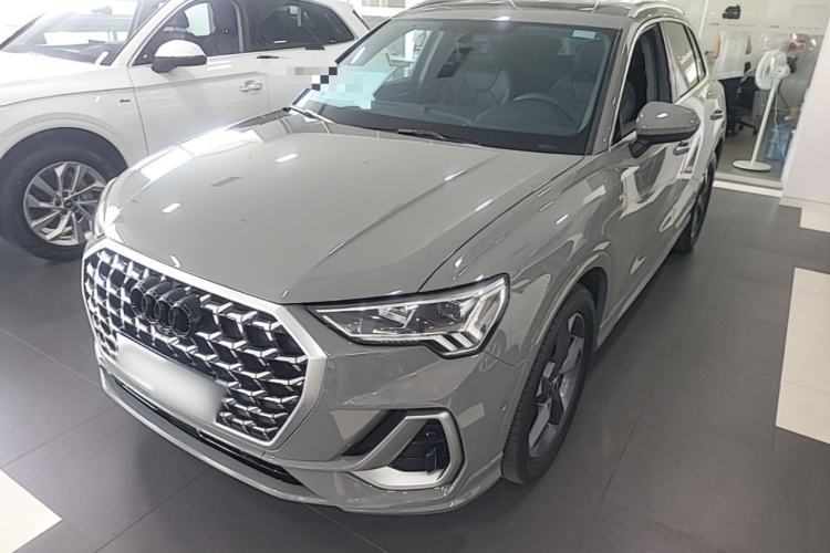 Used Audi Q3 2023 35 TFSI Fashion Dynamic Model (1.5T) Guazi used car, China used car export, Used car for sale, Used cars, Cheapest cars for sale