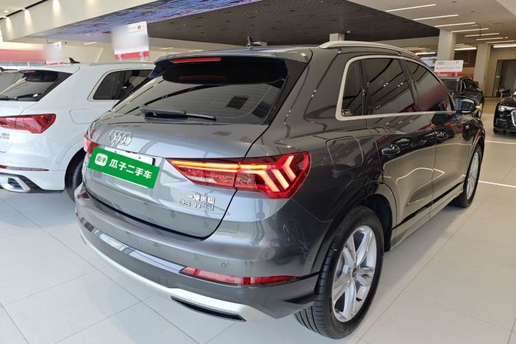 Used Audi Q3 2023 35 TFSI Fashion Elegant Version (1.5T) Rear Right 45 Deg