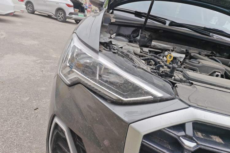 Used Audi Q3 2023 35 TFSI Fashion Dynamic Model (1.5T) Right Front Headlight