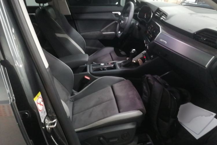 Used Audi Q3 2023 35 TFSI Fashion Dynamic Model (1.4T) Right Front Seat