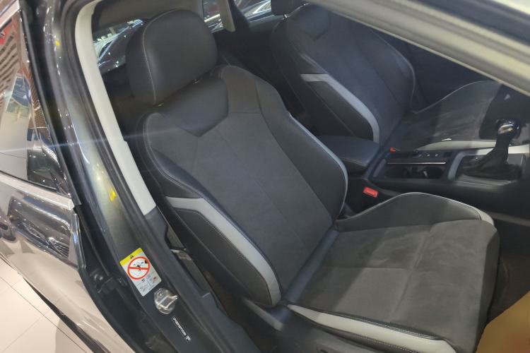 Used Audi Q3 2023 35 TFSI Fashion Dynamic Model (1.5T) Right Front Seat
