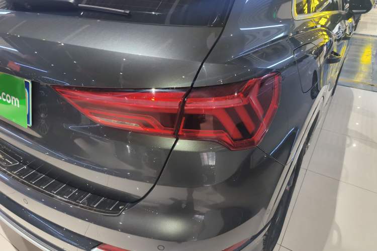 Used Audi Q3 2023 35 TFSI Fashion Dynamic Model (1.5T) Right Rear Taillight