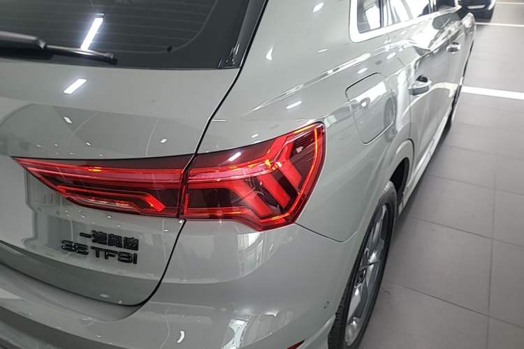 Used Audi Q3 2023 35 TFSI Fashion Dynamic Model (1.5T) Right Rear Taillight