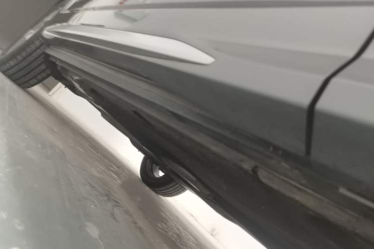 Used Audi Q3 2023 35 TFSI Fashion Dynamic Model (1.4T) Right Side Sill
