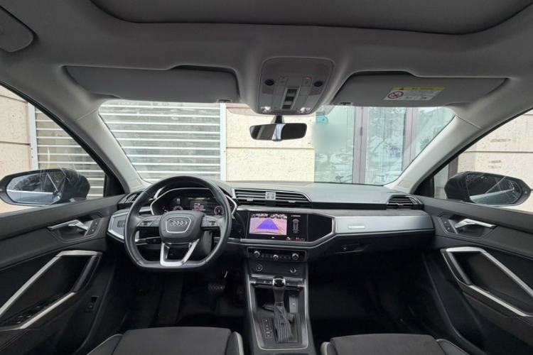 Used Audi Q3 2023 35 TFSI Fashion Dynamic Model (1.4T) Steering Wheel