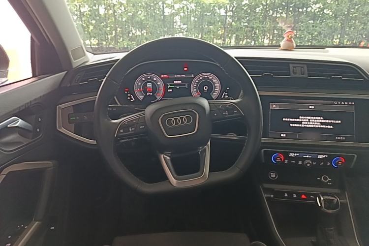 Used Audi Q3 2023 35 TFSI Fashion Dynamic Model (1.4T) Steering Wheel