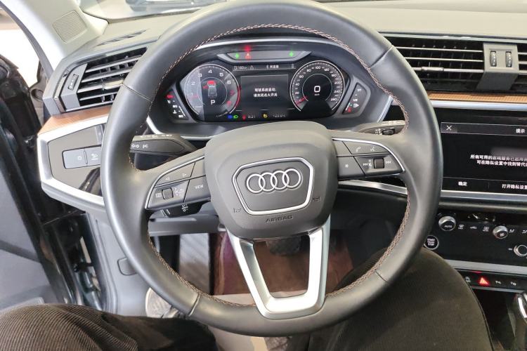Used Audi Q3 2023 35 TFSI Fashion Elegant Version (1.5T) Steering Wheel