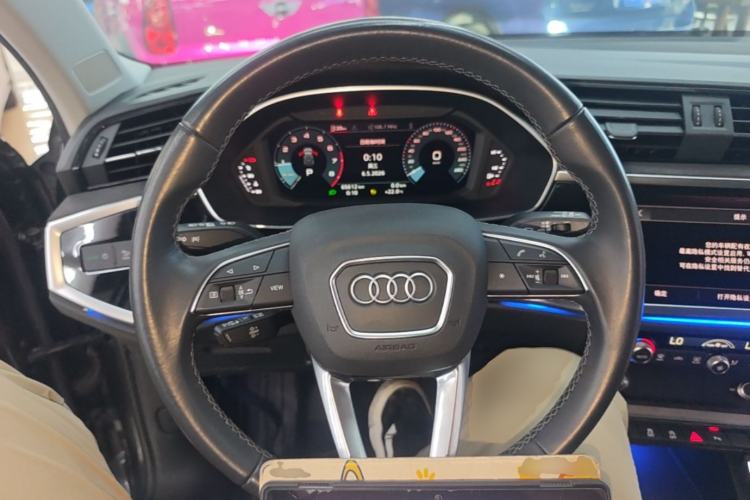 Used Audi Q3 2023 35 TFSI Progressive Dynamic Edition (1.4T) Steering Wheel