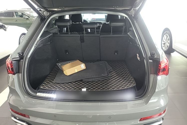 Used Audi Q3 2023 35 TFSI Fashion Dynamic Model (1.5T) Trunk