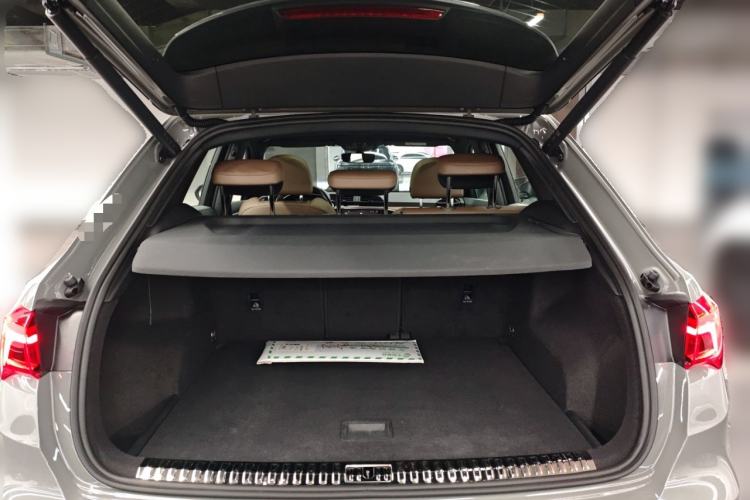 Used Audi Q3 2023 Updated 40 TFSI Fashionable and Dynamic Version Trunk