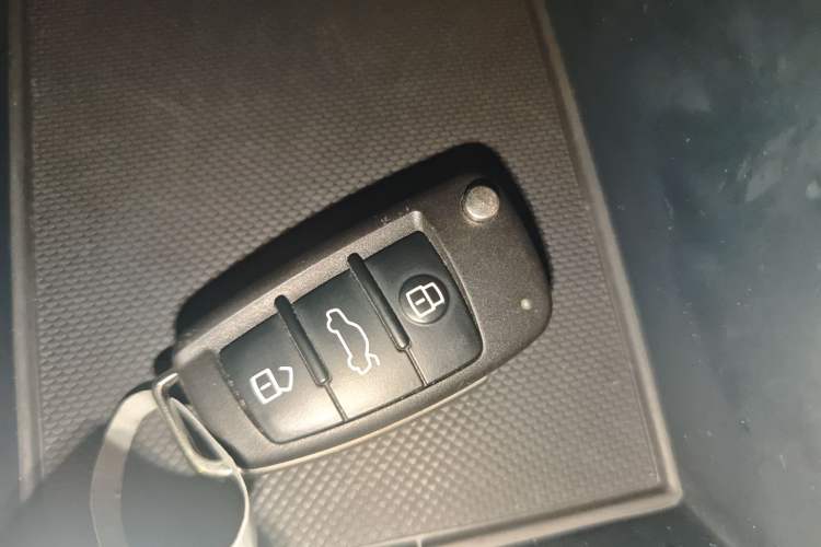 Used Audi Q3 2023 35 TFSI Fashion Dynamic Model (1.5T) Vehicle Key