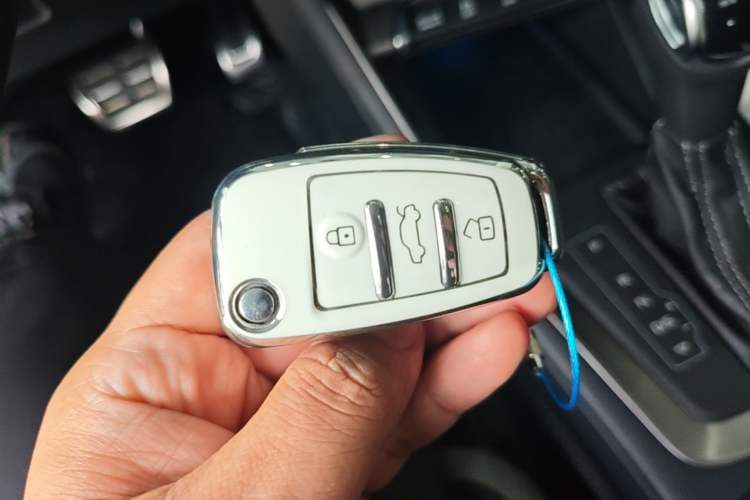 Used Audi Q3 2023 Updated 40 TFSI Fashionable and Dynamic Version Vehicle Key
