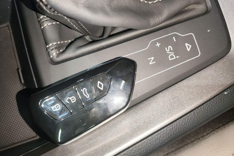 Used Audi Q3 2023 35 TFSI Fashion Dynamic Model (1.5T) Vehicle Key