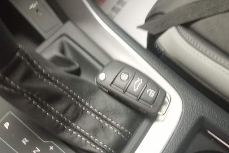 Used Audi Q3 2023 35 TFSI Fashion Dynamic Model (1.4T) Vehicle Key