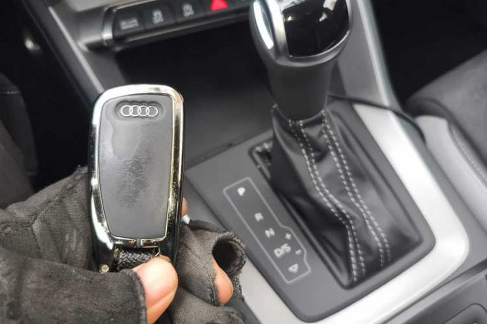 Used Audi Q3 2023 Updated 40 TFSI Fashionable and Dynamic Version Vehicle Key