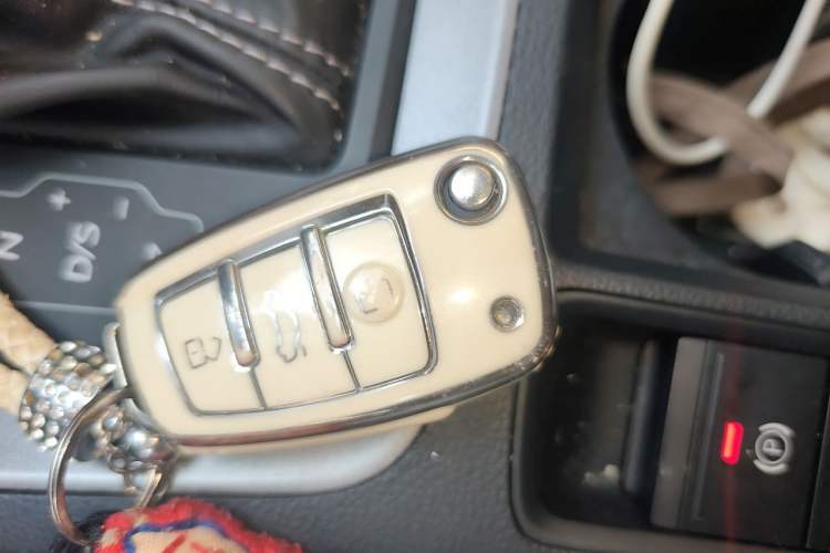 Used Audi Q3 2023 35 TFSI Fashion Dynamic Model (1.5T) Vehicle Key