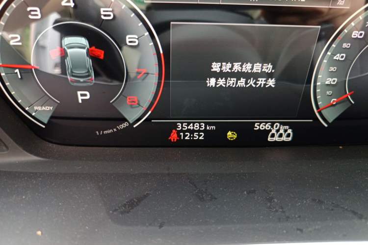 Used Audi Q3 2023 35 TFSI Fashion Dynamic Model (1.4T) Odometer Close Up